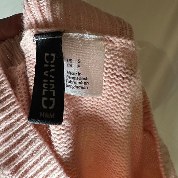 Powder Pink Lightweight Cropped Knit Sweater  - Size Small - Picture 3 of 3